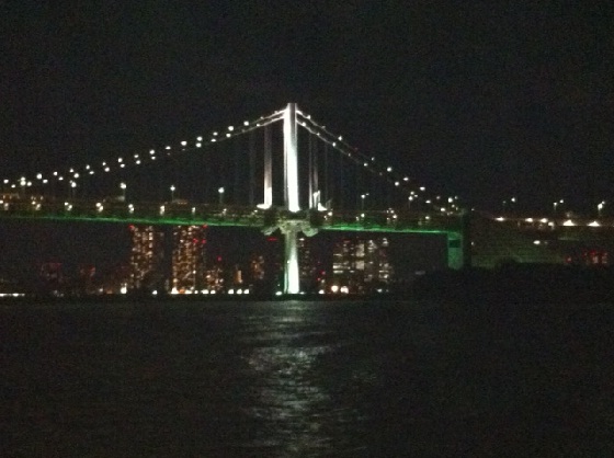夜の東京湾